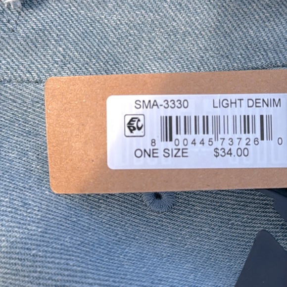 NWT Steve Madden Distressed Star Light Blue Denim Baseball Cap - Picture 7 of 7